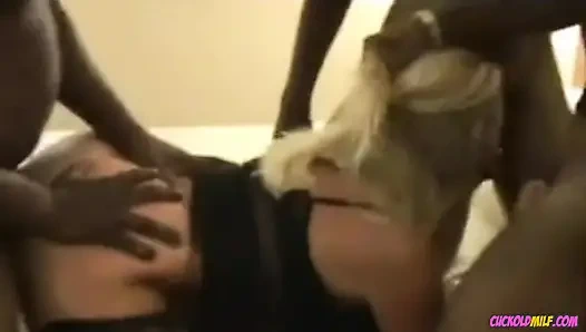 Aldatılan orta yaşlı seksi kadın - aldatan evli kadın