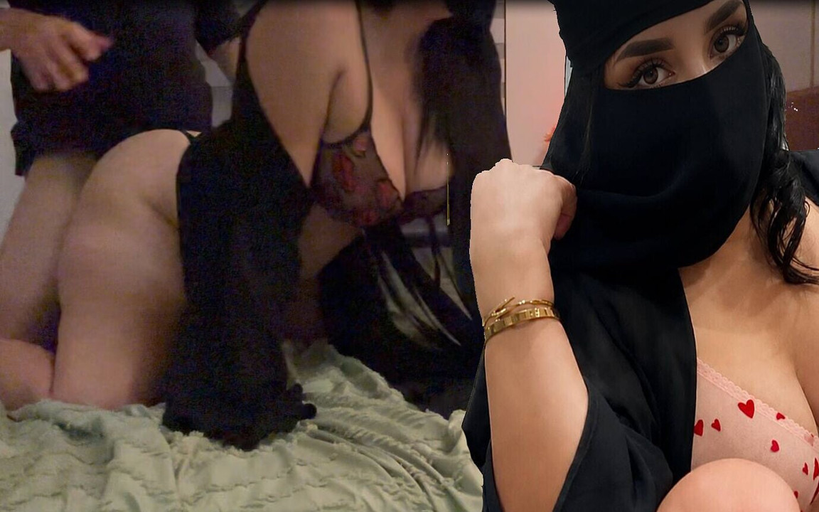 Büyük memeli büyük götlü Müslüman tesettürlü anne büyük yarağı seviyor