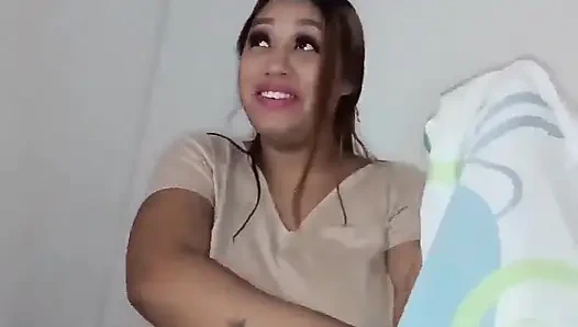 Keilimar bir hayranıyla sikişmek için heyecanlı!!