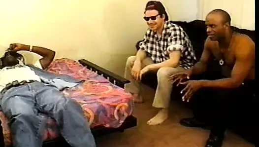 Muhteşem sürtük ile ırklararası sert grup seks