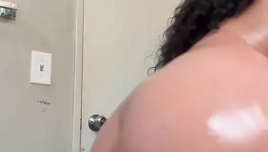 ZENCI KREMSI AÇıK TENLI VS. BBC