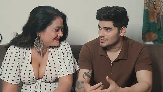 Beutyfull bhabhi ne do ladko ko bula kar bujhayi apne jism ki pyas hardcore sex