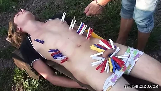 Oğlan fetişi merkez