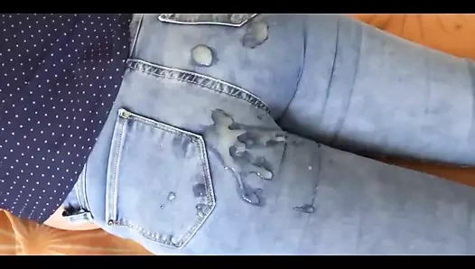 Üvey oğlumun arkadaşlarının beni vücudumun ve yüzümün her yerine yaptığı tam boşalmalar