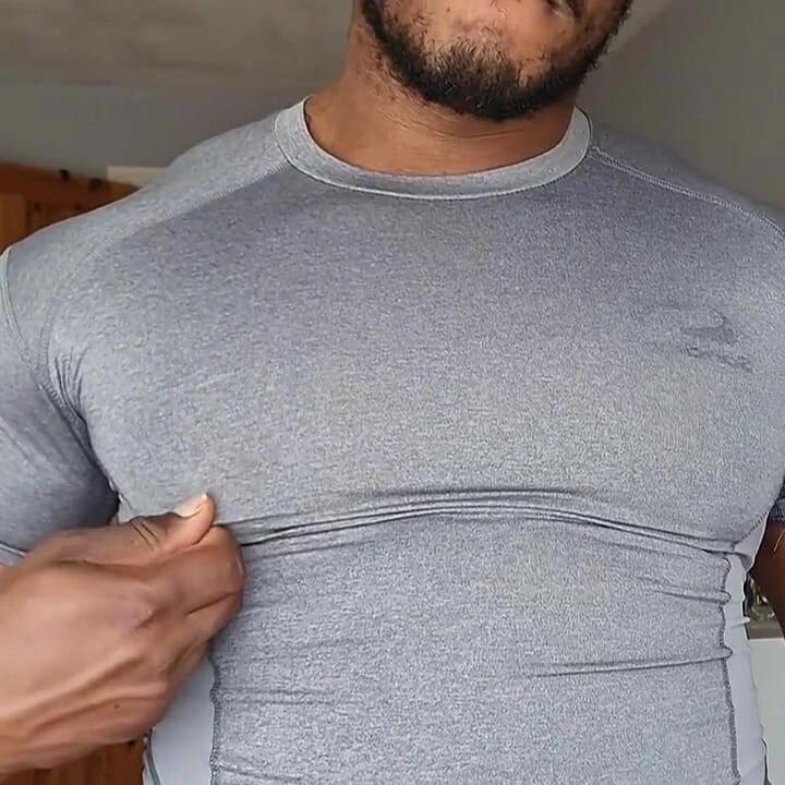 Göğüs zıplamalarını ve meme uçlarının oynamayı sevenler.