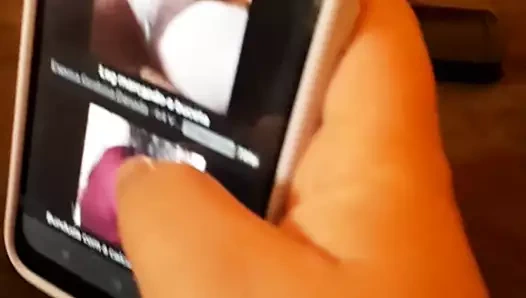 Bruna avaliando os melhores comentarios do xvideos