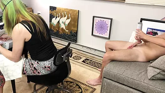 Röntgenci arkasından kadına mastürbasyon yapıyor