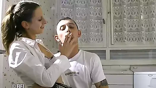 Fransızlar ve Belçikalılar sizi selamlıyor bölüm 4