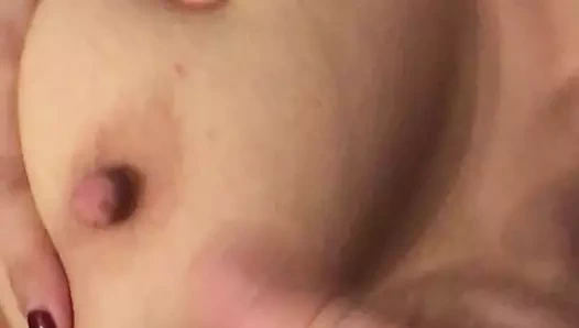 cumming üzerinde göğüsler