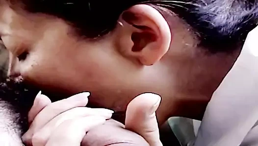 Kocamın arkadaşlarının sert emiyor tutkuyla çıldırıyorum, gerçek