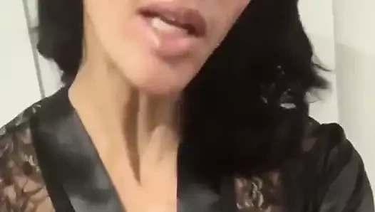 İngiliz anne yaşlı erkeklerle alay etmeyi sever. fahişe milf