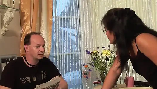 Özel geçit töreni