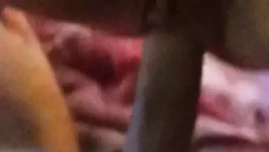 Olgun norveçli karısı (51 yaşında) 30 yaşındaki boğayı sikiyor