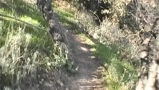 Sürtük Fransız hatunla sert anal sikişten sonra yüzüne büyük boşalma