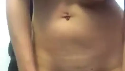 benimle dalga geçiyor