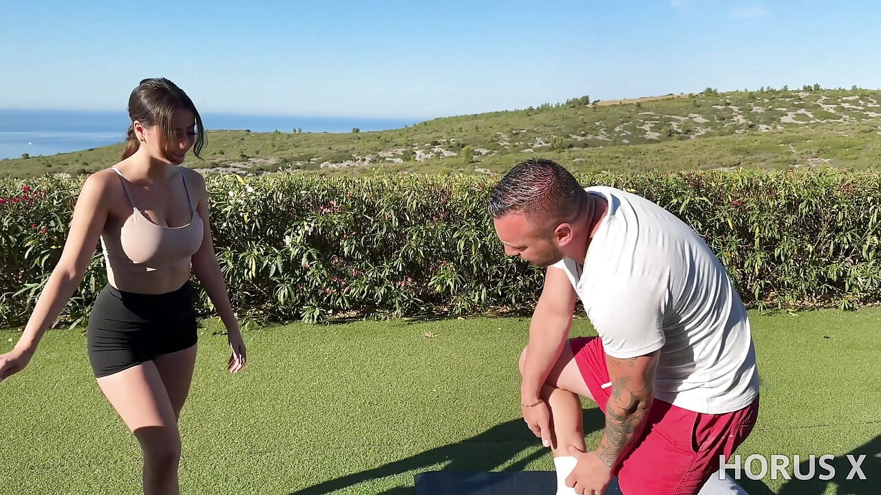 Büyük memeli merhaba Limoon yoga hocasını sikiyor