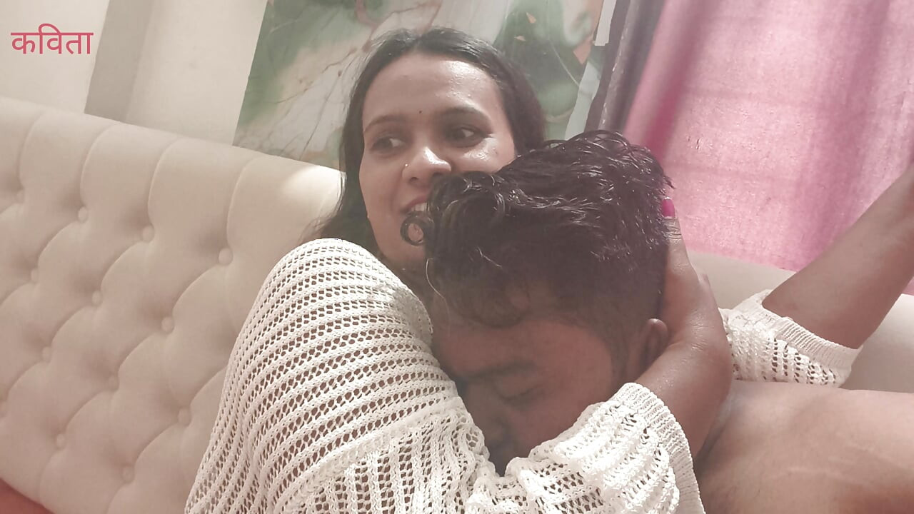 Hintli Marathi Kavita sevgilisine anal seks yapıyor