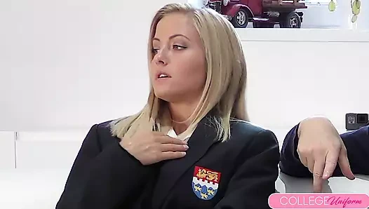 Tarih öğretmeninin yarağı Sicilya'nın sıkı amını sikiyor!