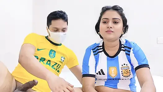 Hintli Bengalli köyü güzel evli kadın ve kocası dünya kupası maçında oynuyor viral video. ( tam Bangla ses )