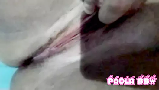 Genç kız mastürbasyon pov içinde bej külot