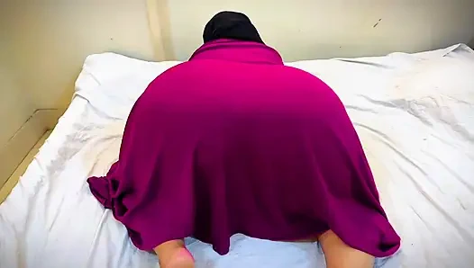 Kirli göt deliği ve amcık mms canlı - büyük götlü Kahireli Müslüman kız