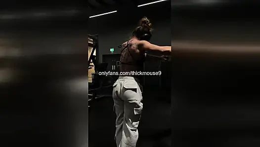 Naughty Teen’s Pussy Slip During Instagram Live Dance