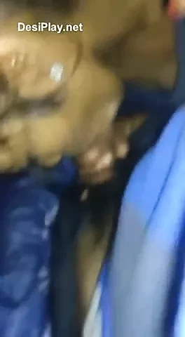 Desi kız emme at gece