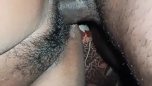 Seksi çift tam gece masti domaltarak sikişiyor