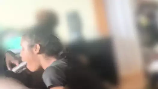 Gırtlağına kadar sikimi seviyor