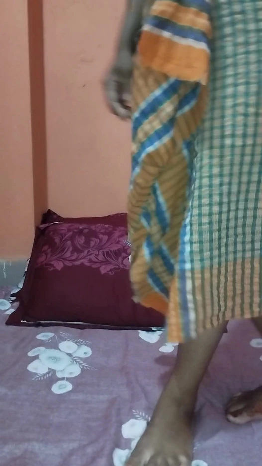 HOT Bangladeshi Viral Young Girl Sex with DILDO