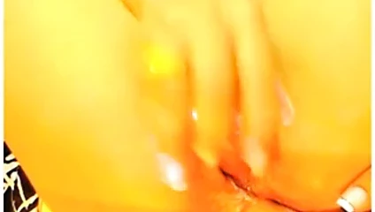 Büyük götlü anal dildo