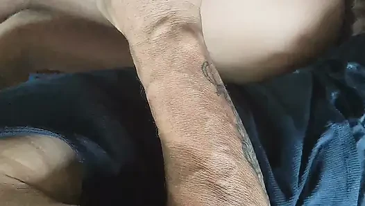 Derin ve sert sikiliyor