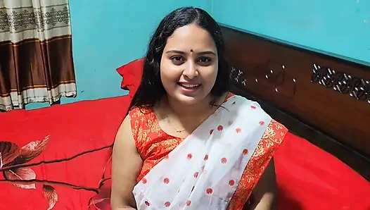 Patron alışveriş hakkında konuşurken beni sikiyor