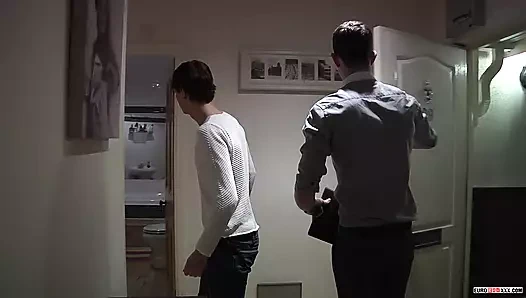 Amatör cameron james ve luke vogel sikme ile casper ellis