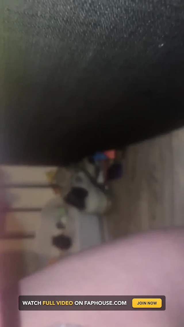 Kalın Kalın Kalem Ururethra'yı Esniyor