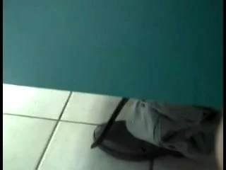 Aygır emiyor ve boşalıyor