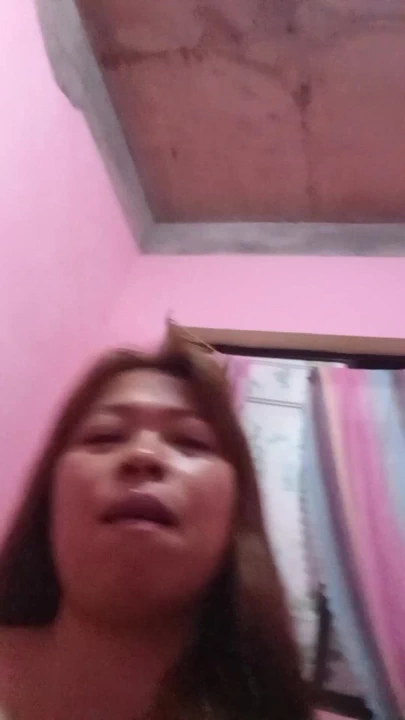 Üniversiteli anne görüntülü görüşme büyük memeli amcık gösteriyor çok sevimli göğüsler Filipinli kız ateşli bekar anne | Klip 1