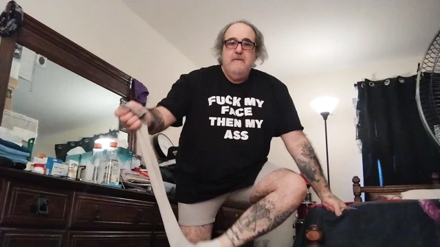 Yarağa ihtiyacım var