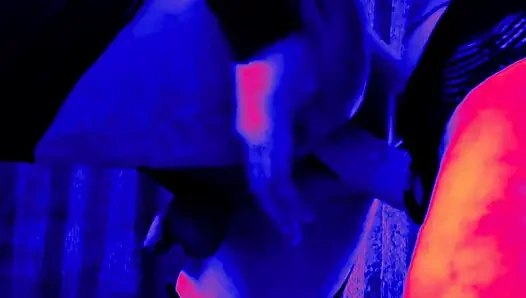 Onun yarağı onun deliği