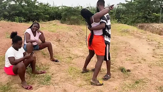 19 YAŞıNDAKI GENÇ NIJERYALı KıZ VE ERKEKLER SIKIŞIYOR