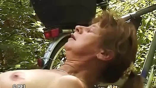 Azgın ve 40'ın üzerinde