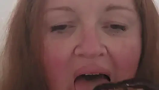 Dondurma yemek çok seksi olabilir