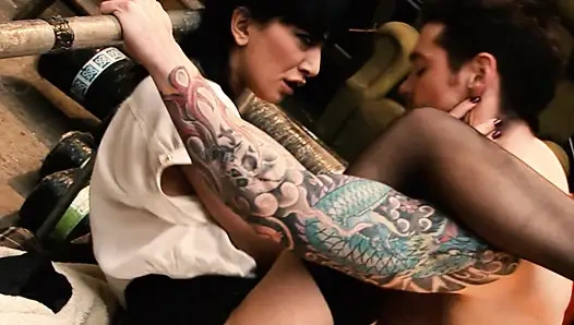 Orta yaşlı seksi kadın fısıltılar bölüm 1