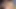 Sevimli sarışın Betty açık havada fotoğraflar için poz veriyor ve ekstra olarak küçük bir sakso çekiyor...