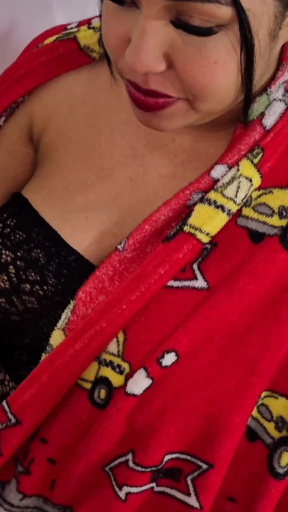 Arkadaşımın Utangaç Kız Arkadaşı Anal Seks Konusunda Uzman.