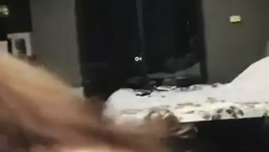 Kamera kızı ateşli