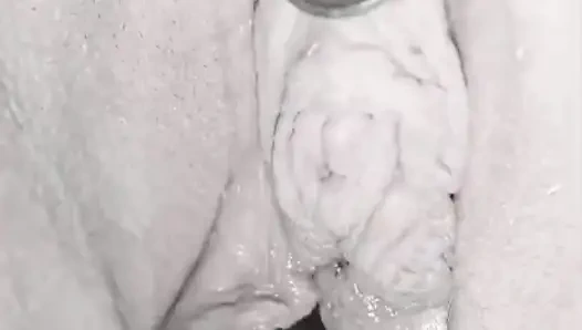 Natte van dildosunu içine alıyor