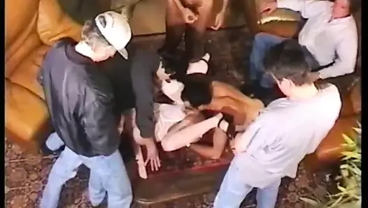 Flora voisine caissiere