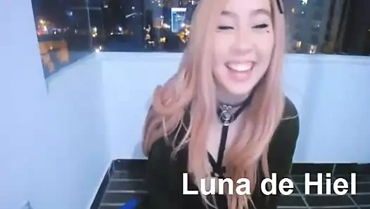 La Pelirroja se cambio de color de cabello 3