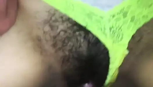 Karımın kıllı amına lanet ve cumming